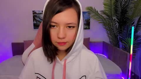 Lina online show from 28, 2, 2025