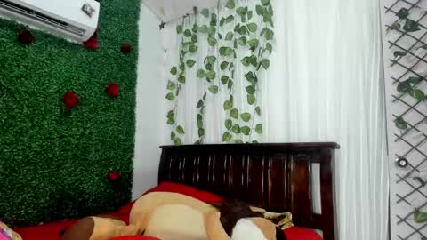 paola online show from 23, 12, 2024