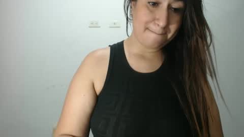 iiisabella online show from 10, 2, 2025