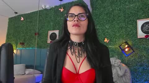 Lina  online show from 23, 2, 2026