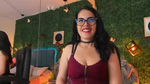 Lina  online show from 5, 3, 2026