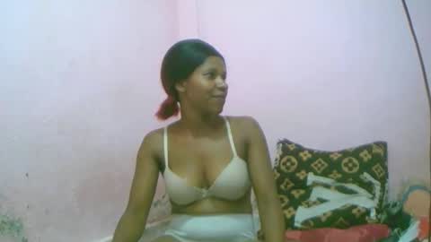 linah1123 online show from 3, 12, 2025