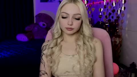 I am Lina online show from 4, 4, 2026