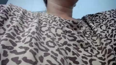Lina Sparks online show from 1, 8, 2026