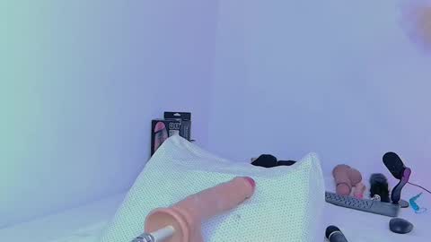 LINAY And VALENTINA - INSTAGRAM LINAY MVP online show from 5, 3, 2025