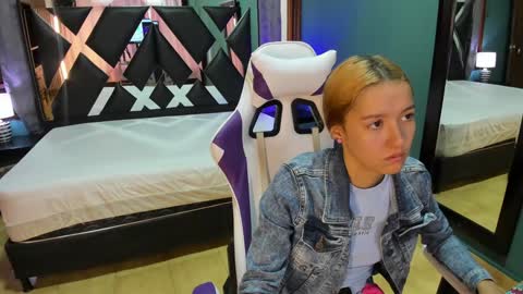  Linda  online show from 26, 1, 2025