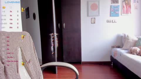 Snapshot of linda_giggle chatting on 15, 1, 2025 Giggles online show from 15, 1, 2025