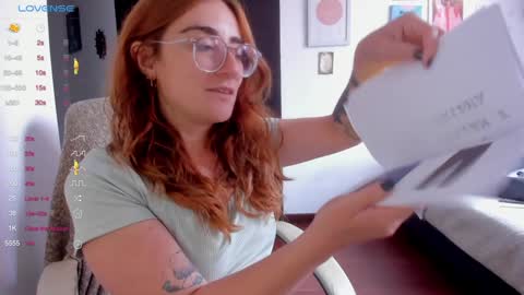 Snapshot of linda_giggle chatting on 16, 1, 2025 Giggles online show from 16, 1, 2025