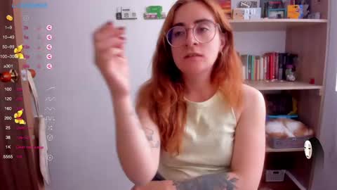 Snapshot of linda_giggle chatting on 21, 2, 2025 Giggles online show from 21, 2, 2025