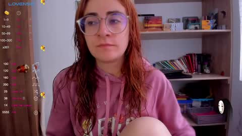 Snapshot of linda_giggle chatting on 22, 2, 2025 Giggles online show from 22, 2, 2025