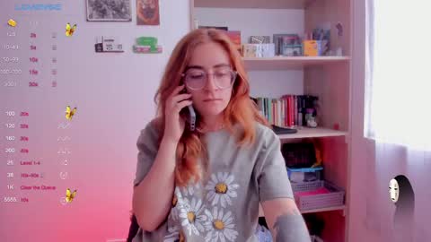 Snapshot of linda_giggle chatting on 24, 2, 2025 Giggles online show from 24, 2, 2025