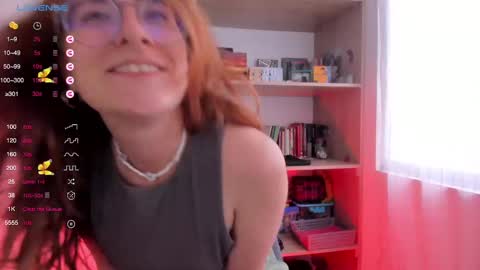 Snapshot of linda_giggle chatting on 25, 2, 2025 Giggles online show from 25, 2, 2025