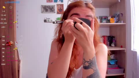 Snapshot of linda_giggle chatting on 4, 3, 2025 Giggles online show from 4, 3, 2025