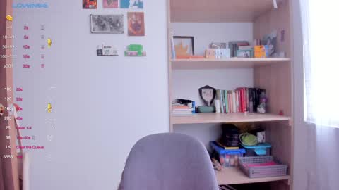 Snapshot of linda_giggle chatting on 5, 3, 2025 Giggles online show from 5, 3, 2025