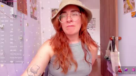 Snapshot of linda_giggle chatting on 22, 9, 2025 Giggles online show from 22, 9, 2025