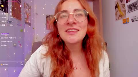 Snapshot of linda_giggle chatting on 30, 9, 2025 Giggles online show from 30, 9, 2025