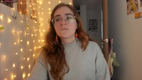 Snapshot of linda_giggle chatting on 11, 10, 2025 Giggles online show from 11, 10, 2025