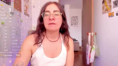Snapshot of linda_giggle chatting on 12, 11, 2025 Giggles online show from 12, 11, 2025