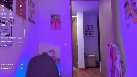 Giggles  online show from 6, 2, 2026