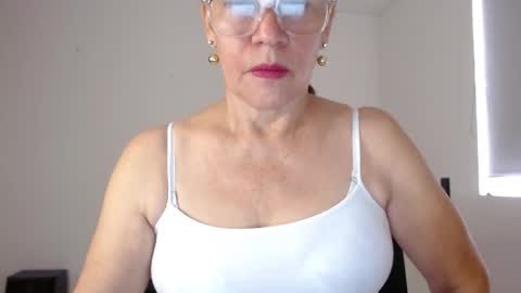 Linda Hanna online show from 24, 11, 2025