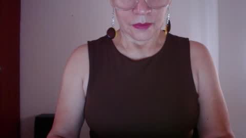 Snapshot of linda_hanna1977 chatting on 17, 1, 2026 Linda Hanna online show from 17, 1, 2026