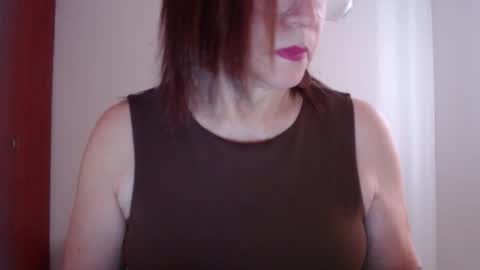 Snapshot of linda_hanna1977 chatting on 6, 2, 2026 Linda Hanna online show from 6, 2, 2026