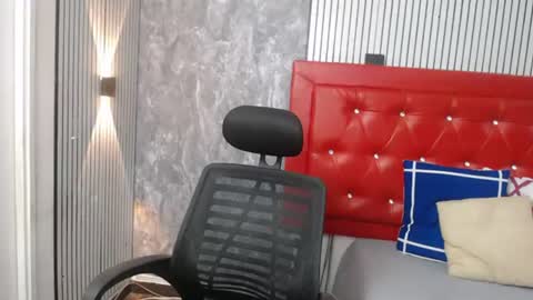 Snapshot of linda_milf__ chatting on 14, 6, 2026 Linda online show from 14, 6, 2026