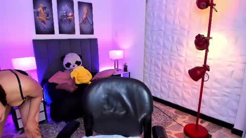 linda_norris online show from 12, 6, 2026