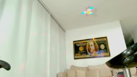 LAURA RAMIREZ online show from 24, 1, 2025