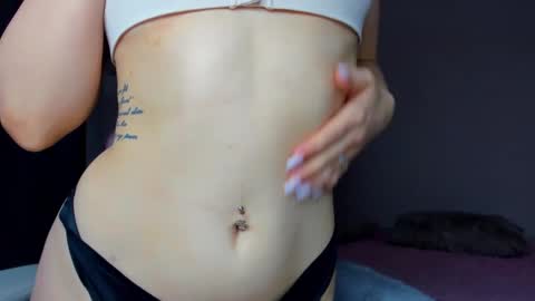 Snapshot of lindaa_rose chatting on 7, 1, 2025 linda Mon Tue Thu Fri Sun Sa GMT 3 1000pm - 1700pm online show from 7, 1, 2025