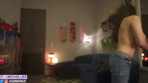 Snapshot of lindabluee chatting on 9, 7, 2026 Nia online show from 9, 7, 2026