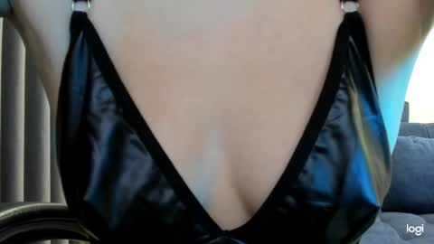 lindamei online show from 18, 9, 2025