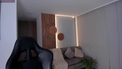 call me annie online show from 8, 10, 2025