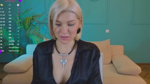 Snapshot of lindsi_luvviv chatting on 15, 6, 2026 lindsi_luvviv online show from 15, 6, 2026
