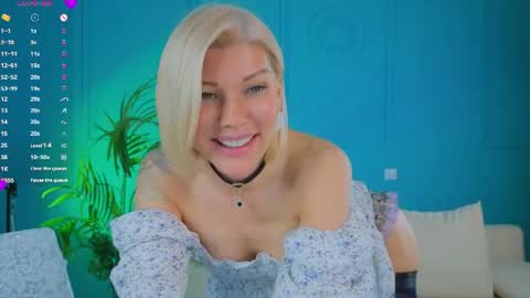 Snapshot of lindsi_luvviv chatting on 18, 6, 2026 lindsi_luvviv online show from 18, 6, 2026