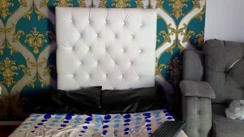 ling ling24 online show from 31, 12, 2024