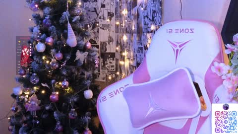 Snapshot of liniq chatting on 4, 2, 2025 Lina online show from 4, 2, 2025