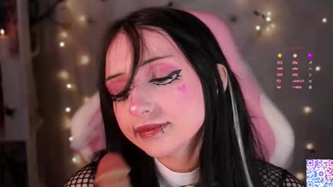 Snapshot of liniq chatting on 24, 10, 2025 Lina online show from 24, 10, 2025