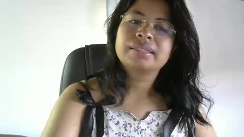 liora online show from 30, 3, 2026