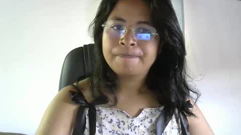 Liora selenex online show from 30, 3, 2026