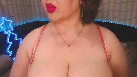 Snapshot of lipsaddiction chatting on 23, 12, 2024 LIpsAddiction online show from 23, 12, 2024