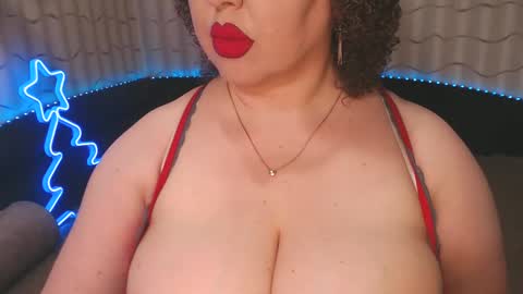 Snapshot of lipsaddiction chatting on 25, 12, 2024 LIpsAddiction online show from 25, 12, 2024