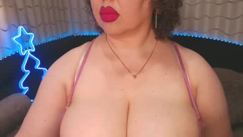 Snapshot of lipsaddiction chatting on 26, 12, 2024 LIpsAddiction online show from 26, 12, 2024