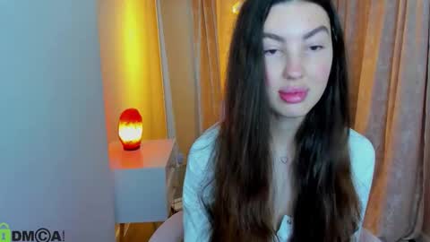 Lira revery online show from 1, 12, 2025