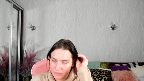 lisa_elfy online show from 6, 1, 2025