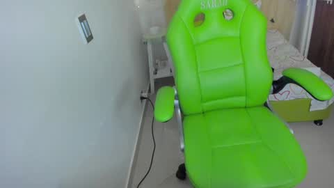 Lisa  online show from 3, 1, 2025