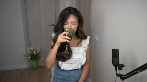 lisa_graham online show from 16, 10, 2025