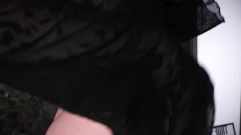 Elisabeth or Lisa online show from 16, 11, 2025