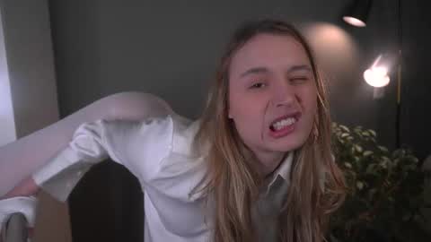 Elisabeth or Lisa online show from 22, 12, 2025