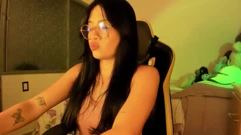 Snapshot of lisa_t08 chatting on 16, 1, 2026 Lisa Thompson online show from 16, 1, 2026